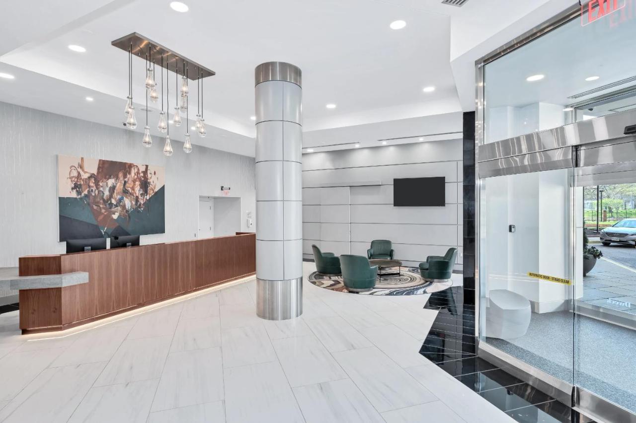 Modern & Charming Apt With Rooftop @Pentagon City Arlington Zewnętrze zdjęcie
