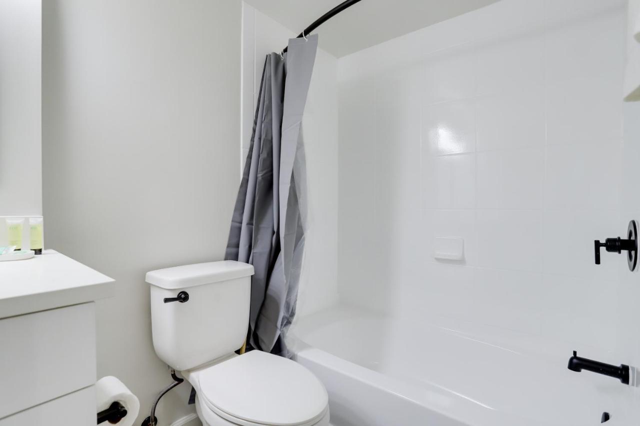 Modern & Charming Apt With Rooftop @Pentagon City Arlington Zewnętrze zdjęcie